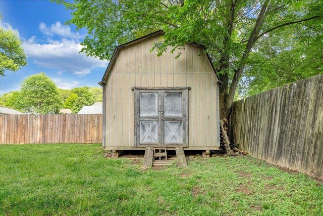 1333 Thomason RD, Roanoke, VA 24014