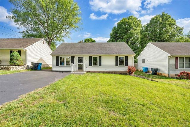 1333 Thomason RD, Roanoke, VA 24014