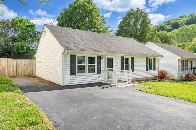 1333 Thomason RD, Roanoke, VA 24014