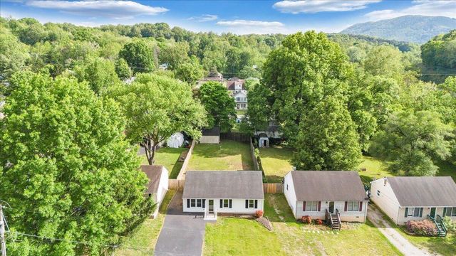 1333 Thomason RD, Roanoke, VA 24014