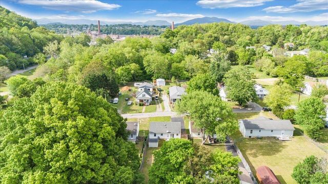1333 Thomason RD, Roanoke, VA 24014