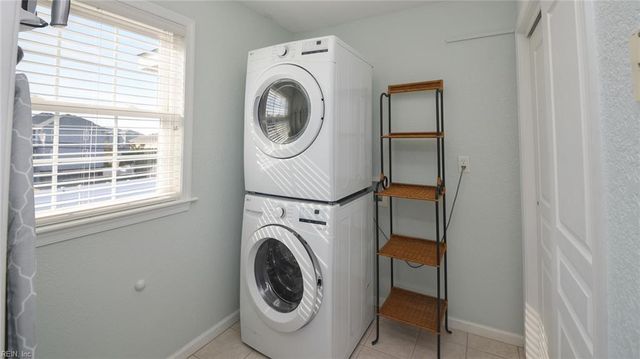 3012 Sandpiper RD, Virginia Beach, VA 23456