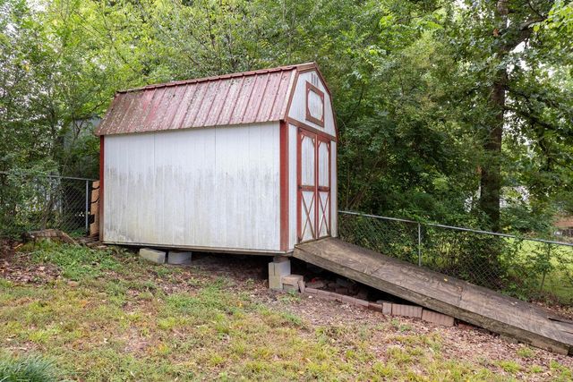 715 Carmen Drive, Athens, TN 37303