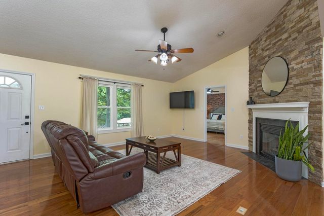 715 Carmen Drive, Athens, TN 37303