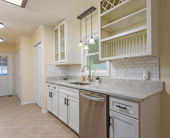 715 Carmen Drive, Athens, TN 37303