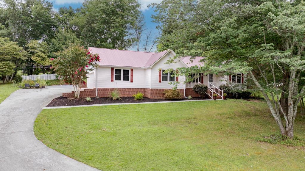 715 Carmen Drive, Athens, TN 37303