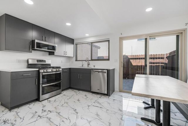 4949 Nautilus Street B, Oxnard, CA 93035