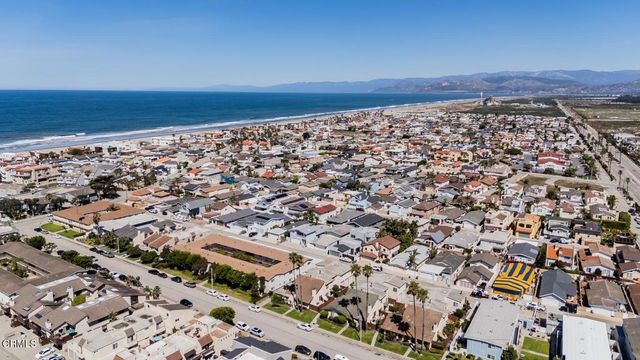 4949 Nautilus Street B, Oxnard, CA 93035