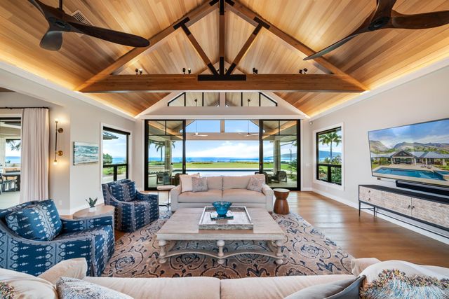 533 Luawai St, Lahaina, HI 96761