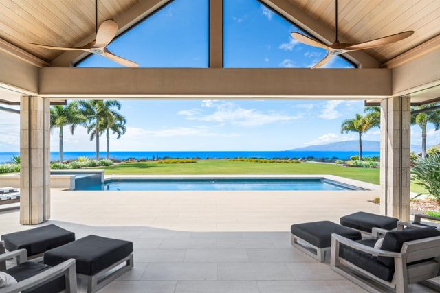 533 Luawai St, Lahaina, HI 96761