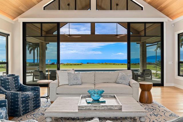 533 Luawai St, Lahaina, HI 96761