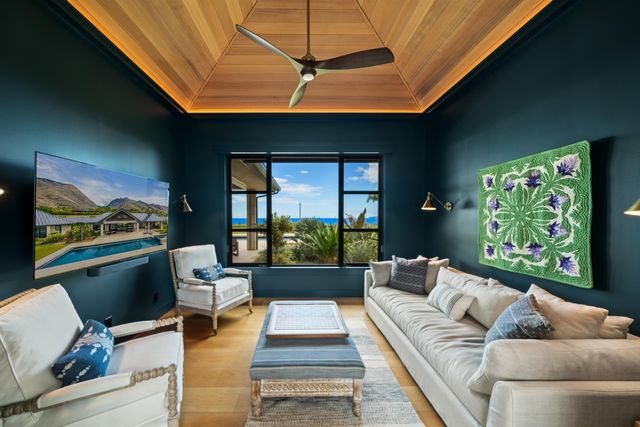 533 Luawai St, Lahaina, HI 96761