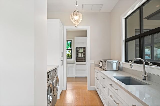 533 Luawai St, Lahaina, HI 96761