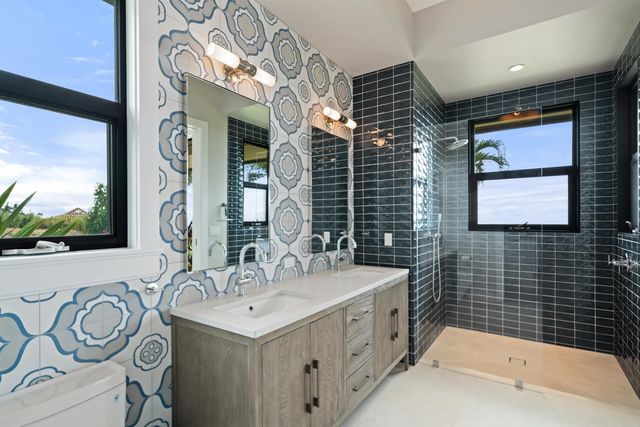 533 Luawai St, Lahaina, HI 96761