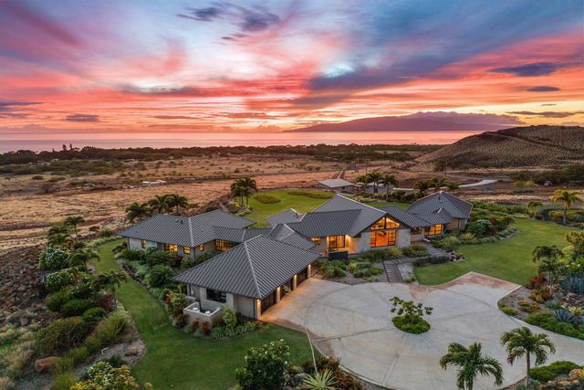 533 Luawai St, Lahaina, HI 96761