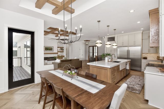 795 Canterbury Circle, Waukee, IA 50263