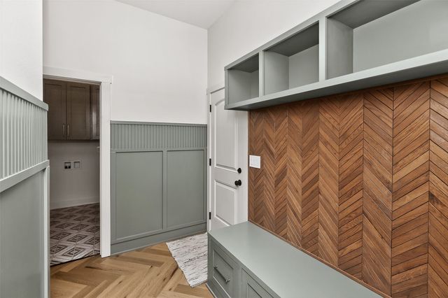 795 Canterbury Circle, Waukee, IA 50263