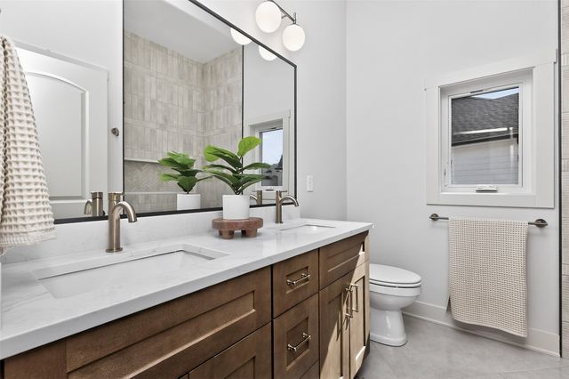 795 Canterbury Circle, Waukee, IA 50263