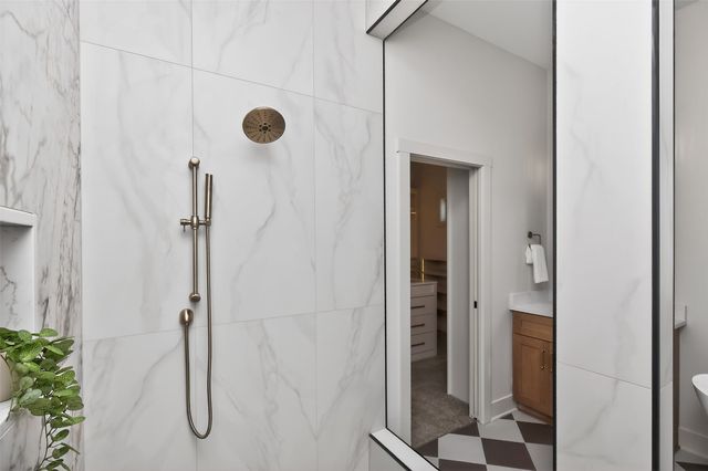 795 Canterbury Circle, Waukee, IA 50263