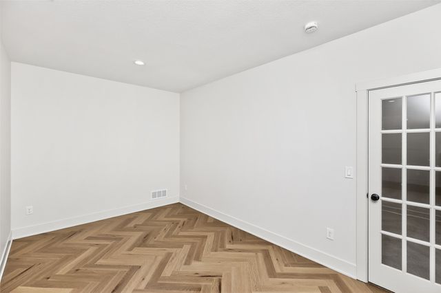 795 Canterbury Circle, Waukee, IA 50263