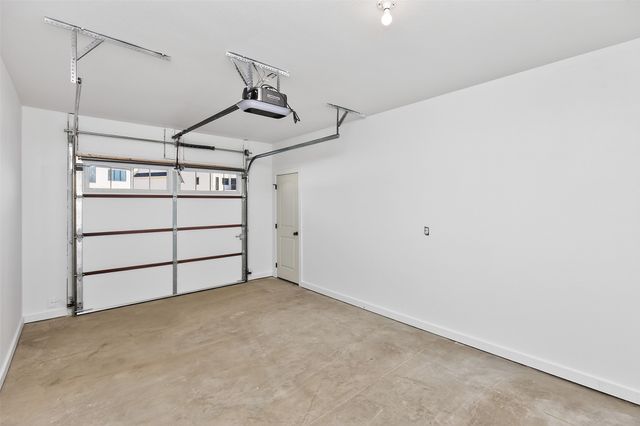 795 Canterbury Circle, Waukee, IA 50263