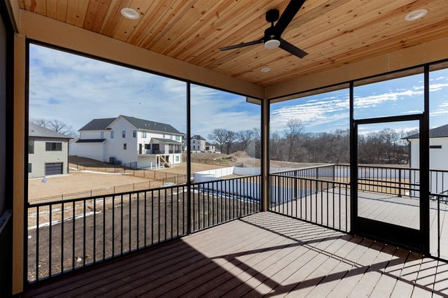 795 Canterbury Circle, Waukee, IA 50263