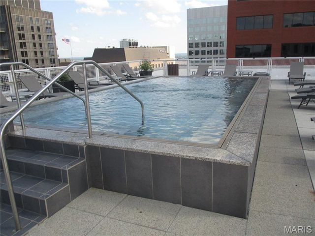 300 N Broadway 1406, St Louis, MO 63102