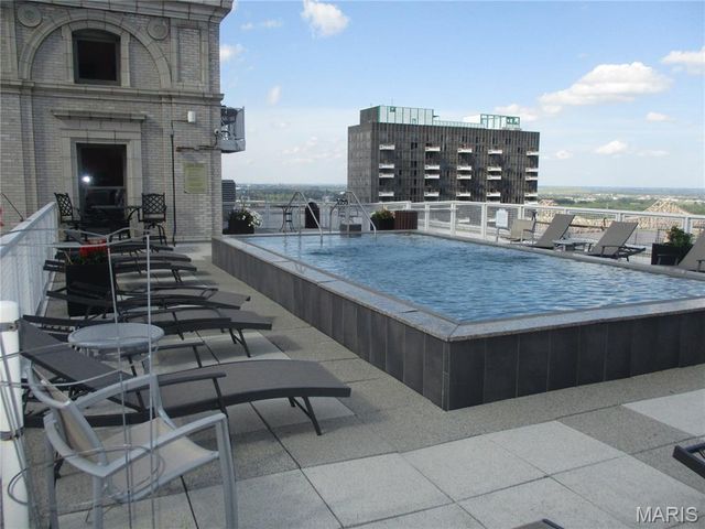 300 N Broadway 1406, St Louis, MO 63102