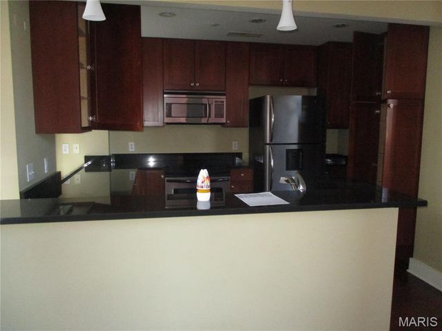 300 N Broadway 1406, St Louis, MO 63102