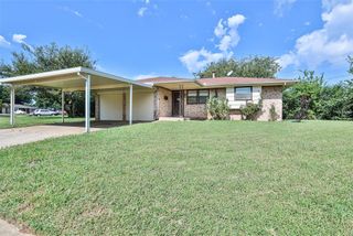 765 Camelot Drive, Moore, OK 73160