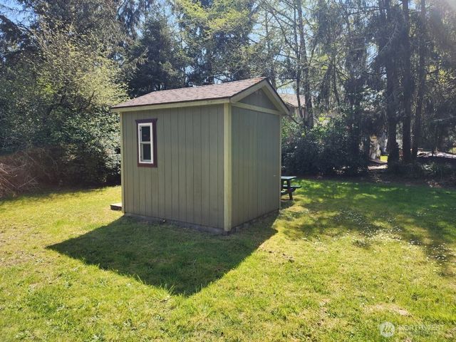 284 Duck Lake Drive NE, Ocean Shores, WA 98569