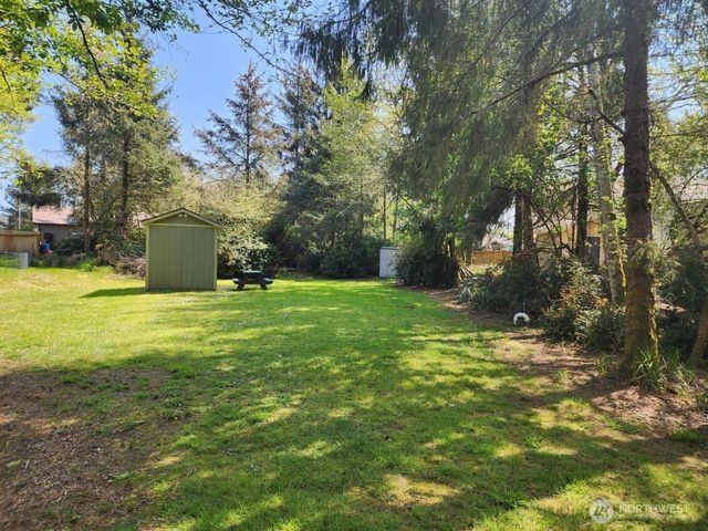 284 Duck Lake Drive NE, Ocean Shores, WA 98569