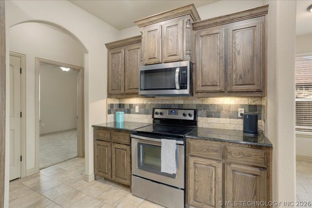 3425 Overland Drive, Durant, OK 74701
