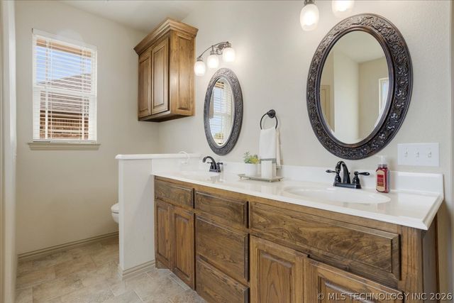3425 Overland Drive, Durant, OK 74701
