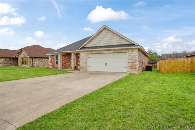3425 Overland Drive, Durant, OK 74701
