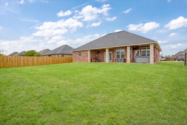 3425 Overland Drive, Durant, OK 74701