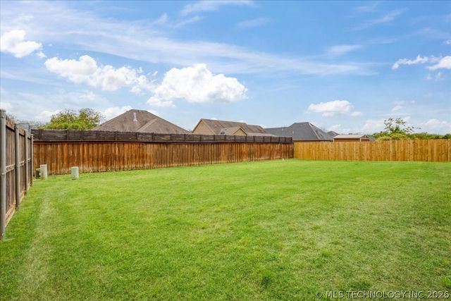 3425 Overland Drive, Durant, OK 74701