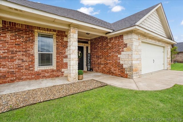 3425 Overland Drive, Durant, OK 74701