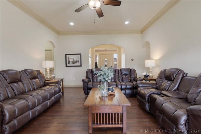 3425 Overland Drive, Durant, OK 74701