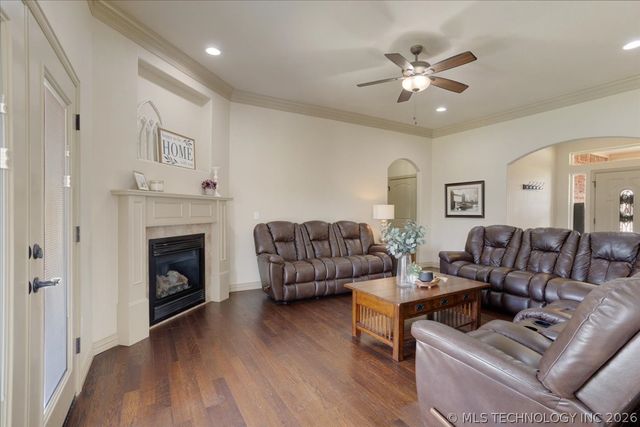 3425 Overland Drive, Durant, OK 74701