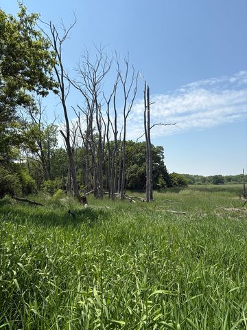 17230 W Il Route 173 Route, Old Mill Creek, IL 60083