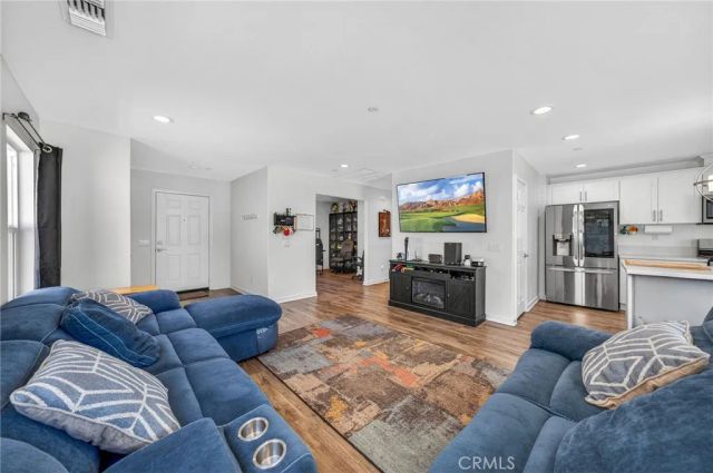 573 Corkwood Street, Hemet, CA 92543