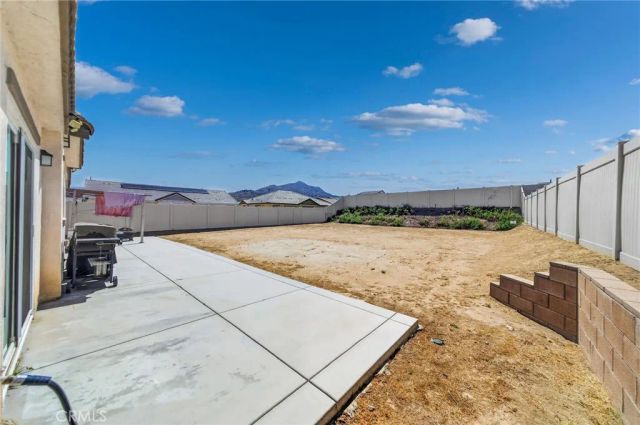 573 Corkwood Street, Hemet, CA 92543