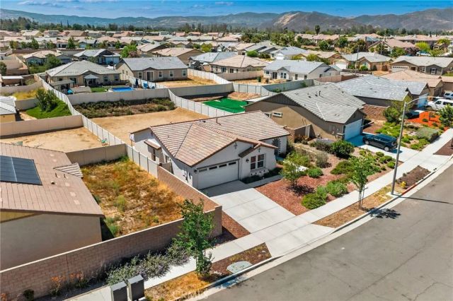 573 Corkwood Street, Hemet, CA 92543