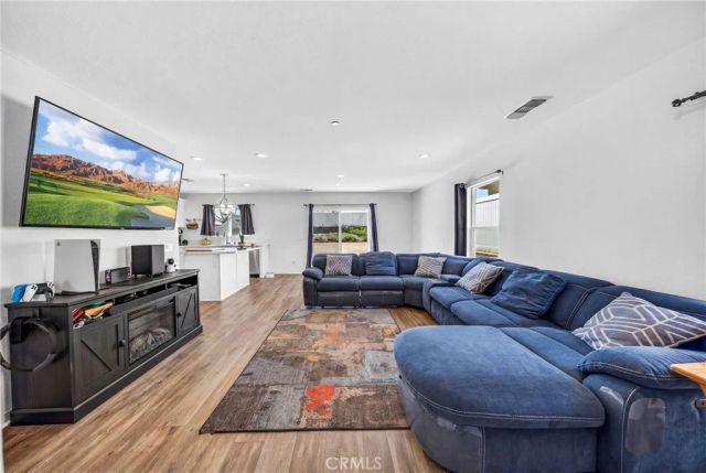 573 Corkwood Street, Hemet, CA 92543