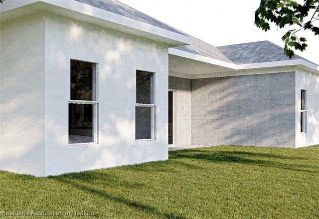349 Imbros Avenue NE, Lake Placid, FL 33852