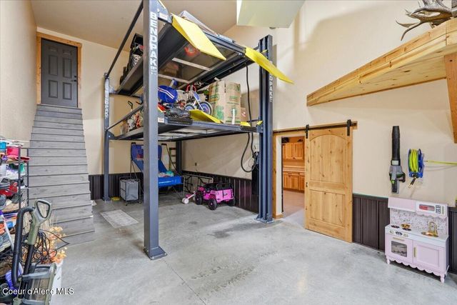 17045 W Cade RD, Hauser, ID 83854