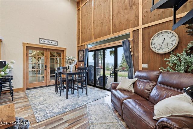 17045 W Cade RD, Hauser, ID 83854