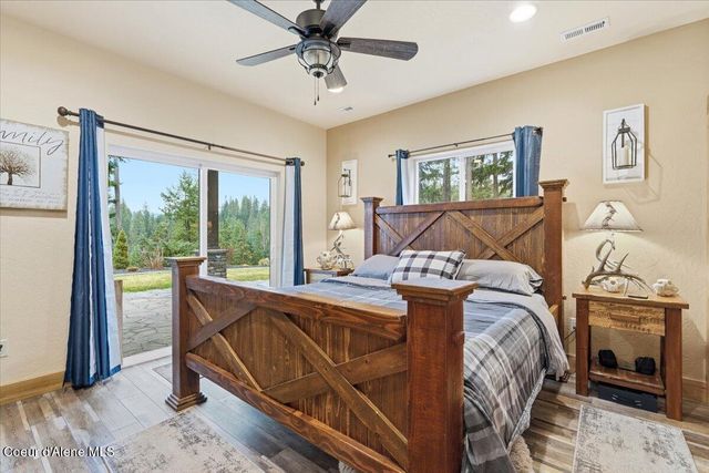 17045 W Cade RD, Hauser, ID 83854