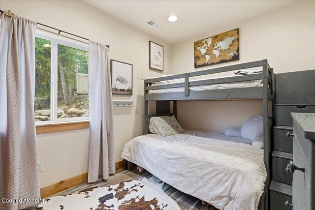 17045 W Cade RD, Hauser, ID 83854